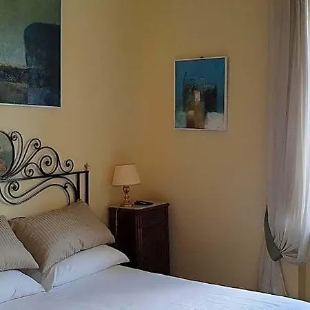 Calabritto 4* Naples