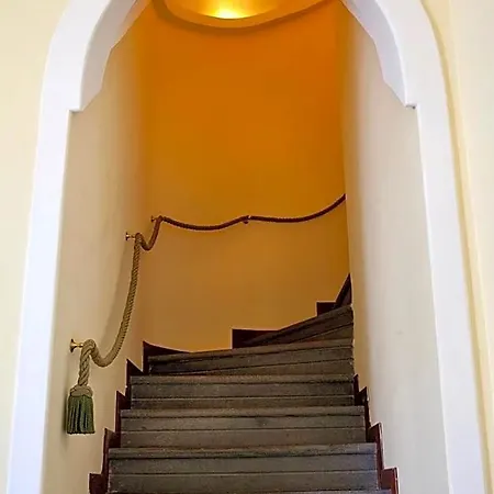 Calabritto Nocleg ze śniadaniem 4*