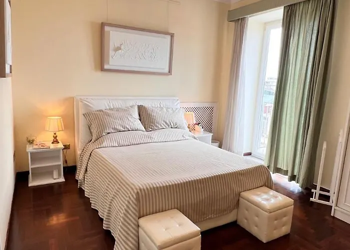 住宿加早餐酒店 Calabritto 那不勒斯