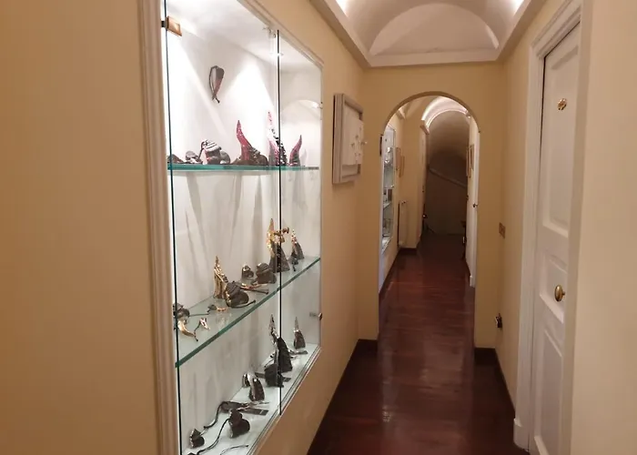 Calabritto 住宿加早餐酒店 那不勒斯