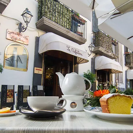 Bed & Breakfast Calabritto 4*