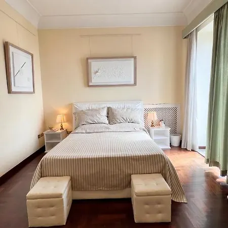 Bed & Breakfast Calabritto Neapel